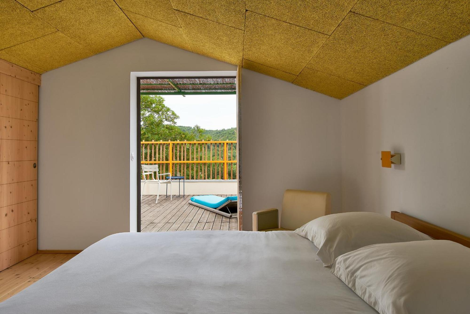 Domaine La Ferme Hi Bride Bed & Breakfast Villelaure Eksteriør bilde